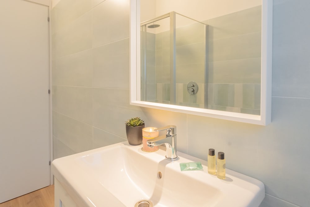 Simar Apartments Nearby Como S G Train Station