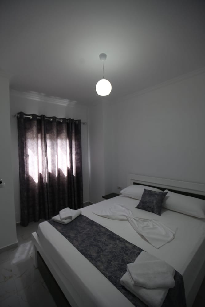 Irdi Aparthotel