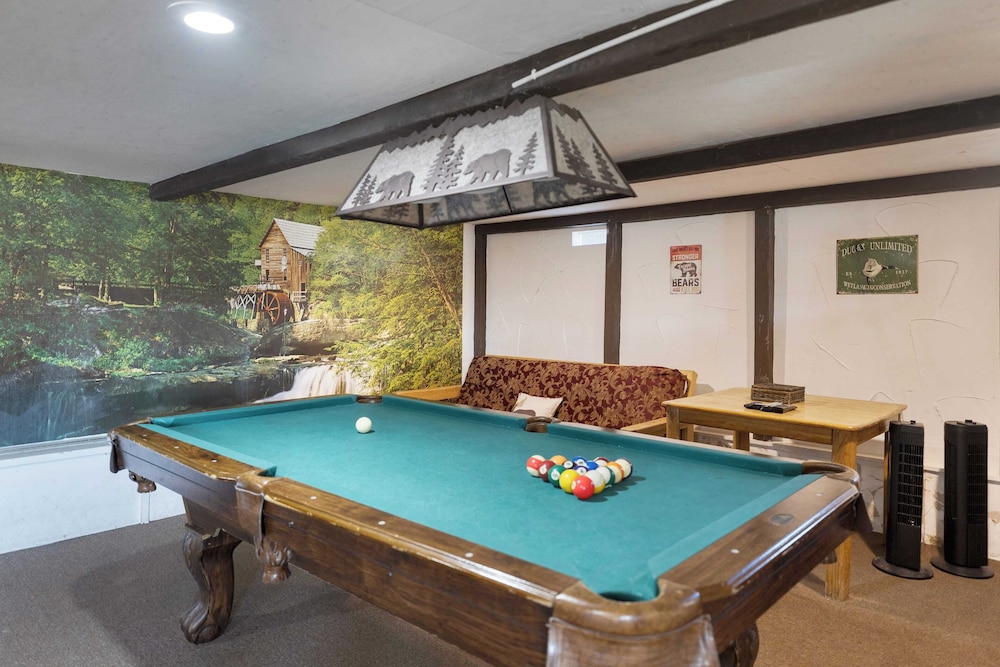 Viewtopia by Avantstay Lakefront Views + Hot Tub