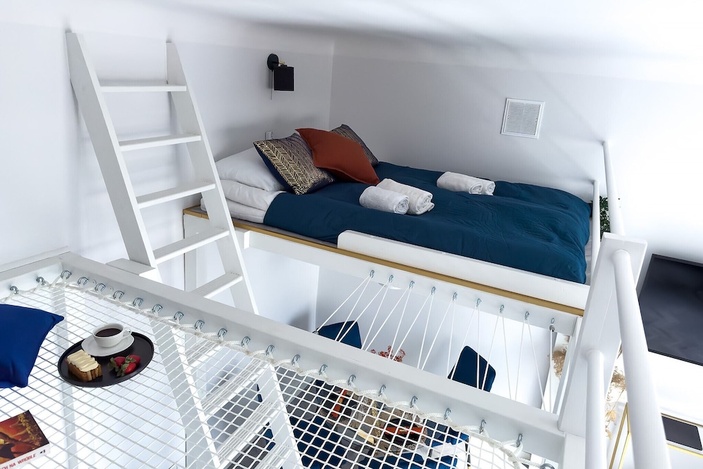 Sienna Modern Apartment by Renters view 5