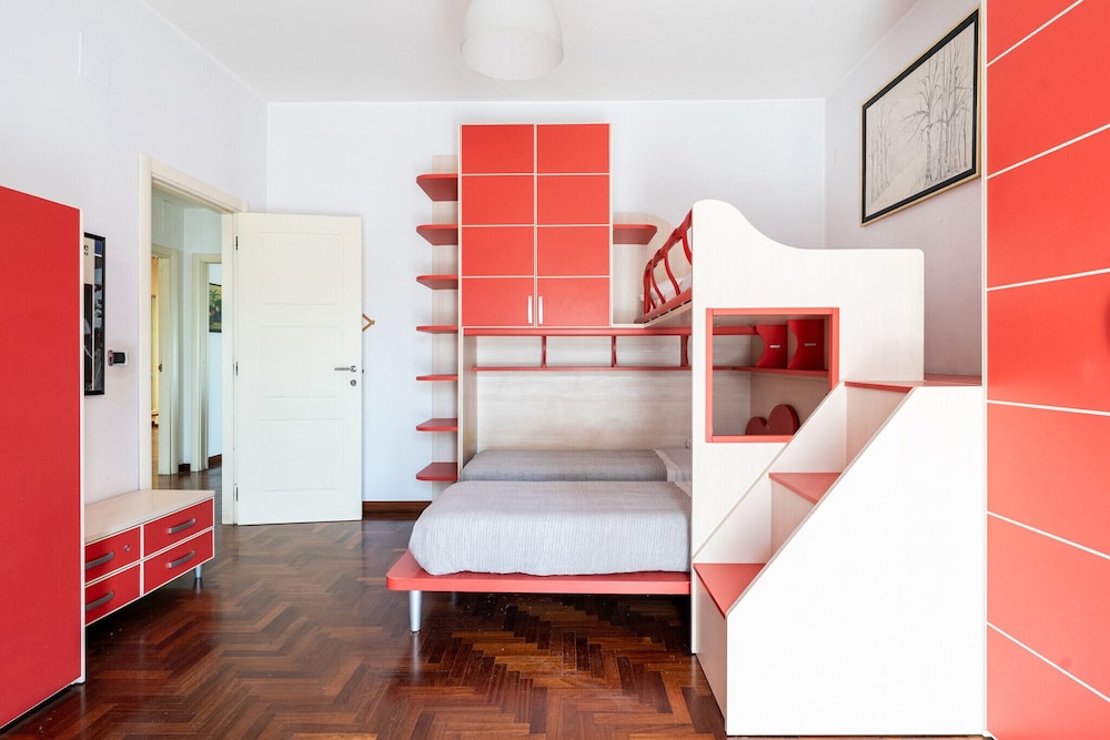 Roomy Family Apartment by Wonderful Italy