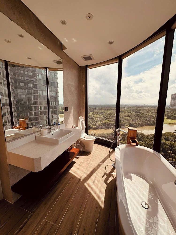 Sakura Homestay - Landmark Ecopark
