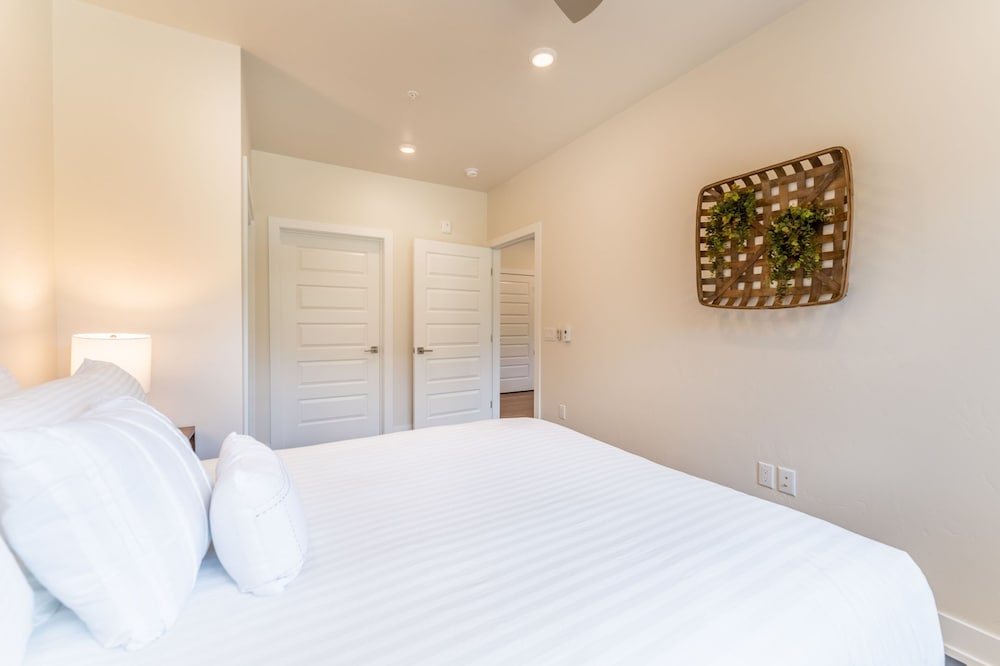 Clearwater Lofts Building 3 by Summit County Mountain Retreats view 3