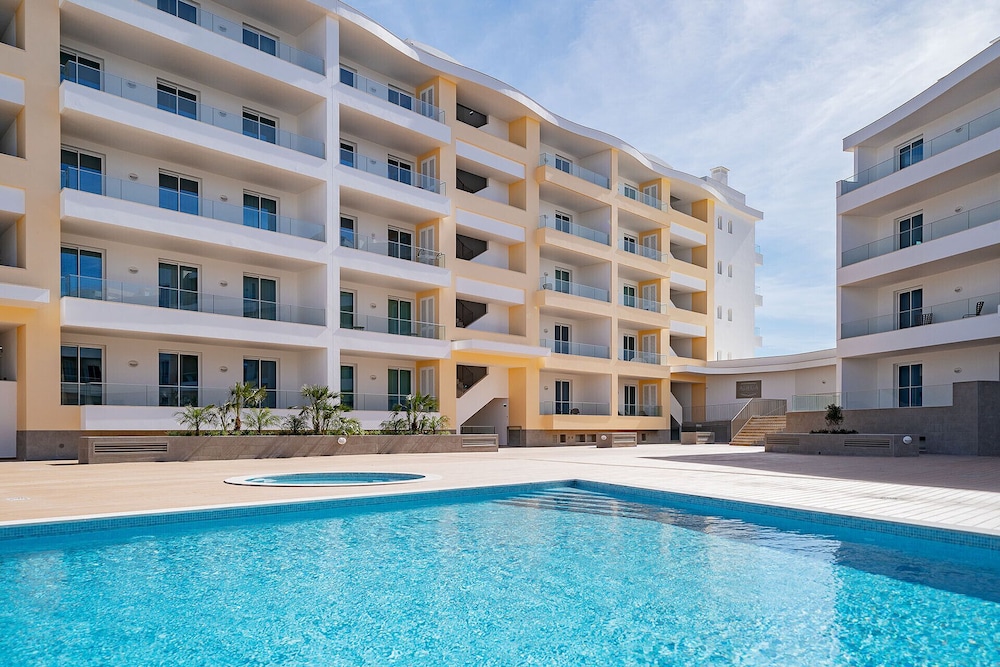 Lagos Marina View 1 With Pool by Homing