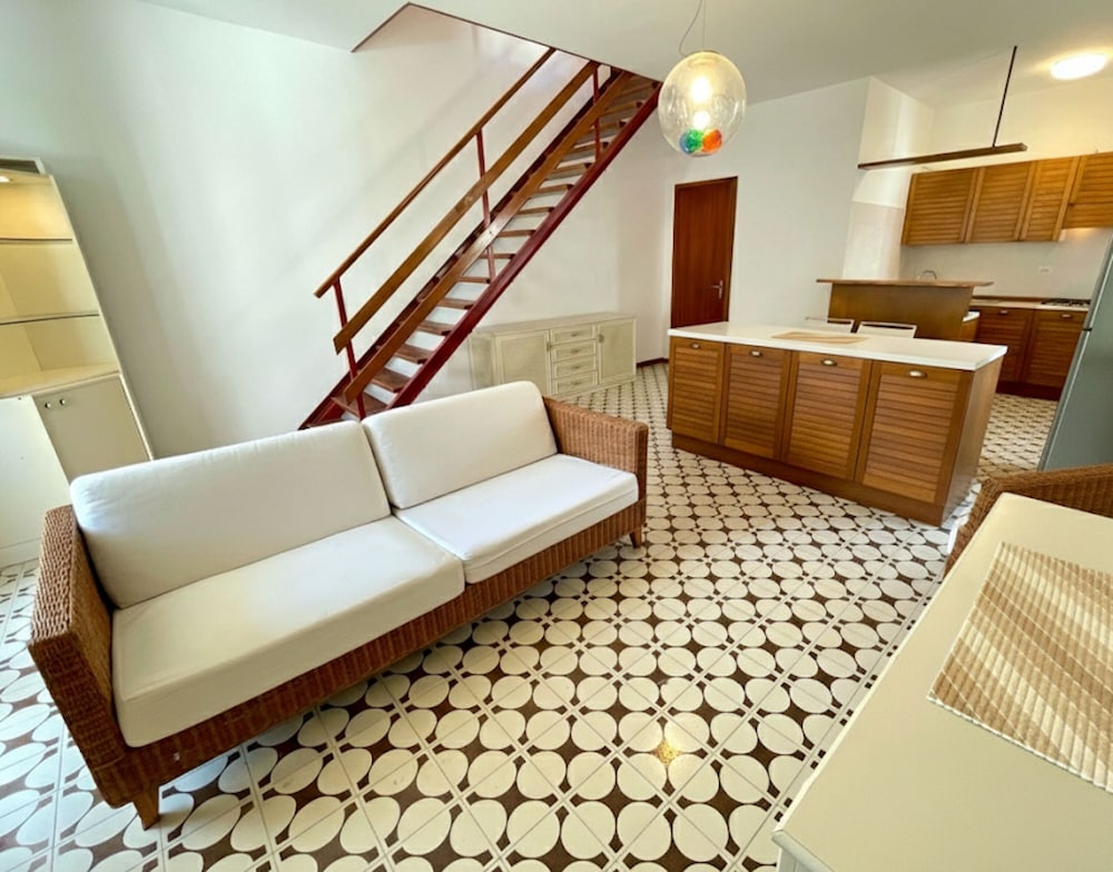 Townhouse With Garden and Terrace