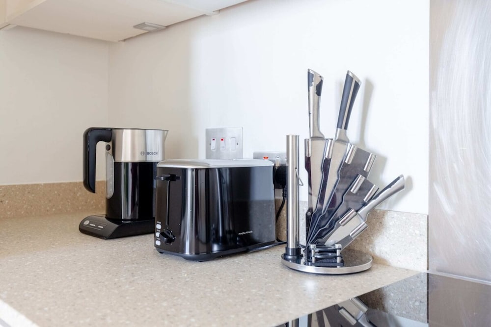 Radiant 1BD Retreat, North Maida Vale!