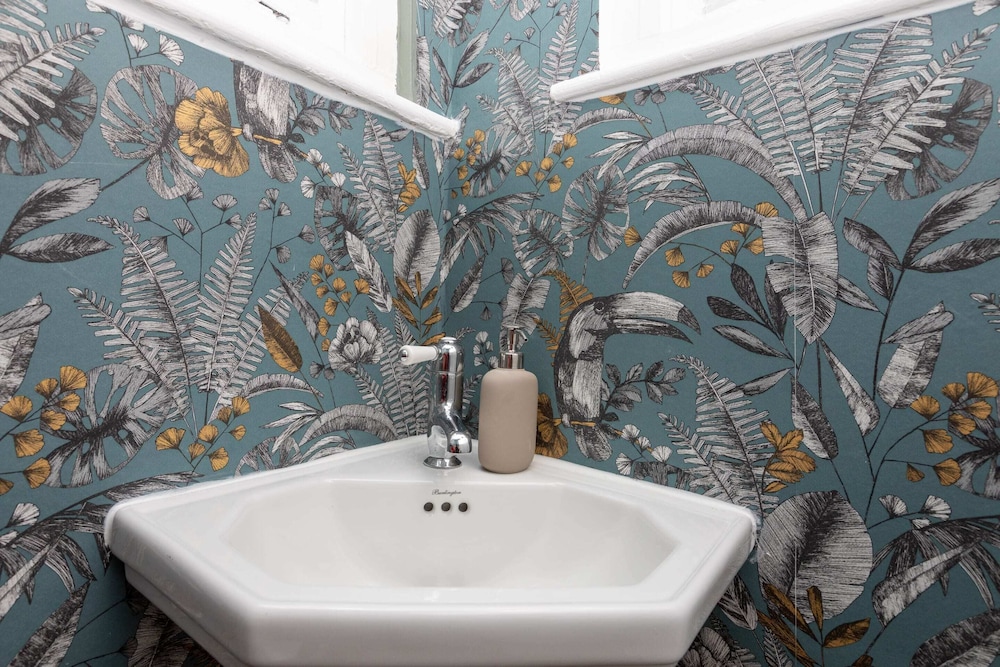 Stylish 2 Bedroom Apartment Near Oxford Street
