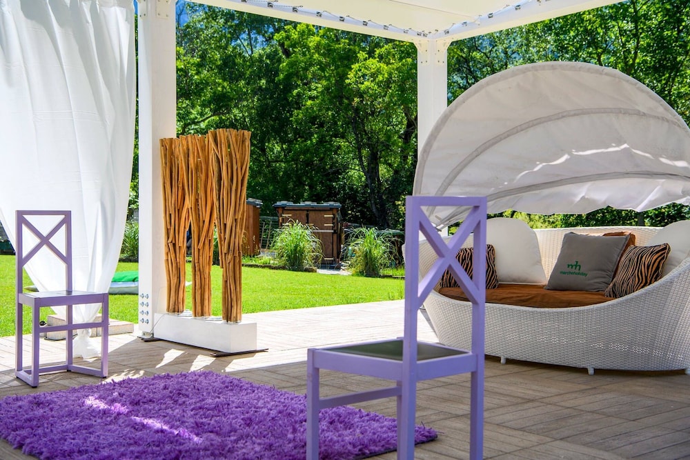 Casalino Galassi 4 2 by Marche Holiday Villas