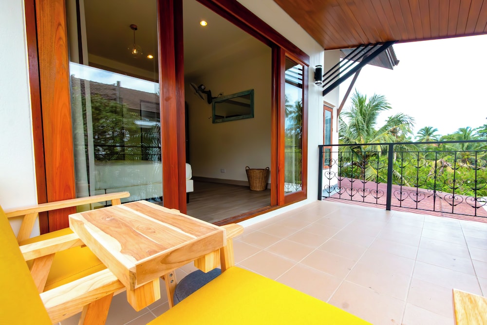 House Near Beach table TennisPool V230