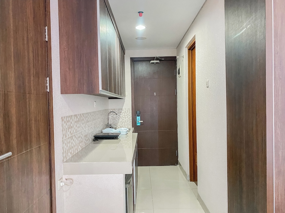 Cozy And Comfort Living Studio At Enviro Apartment