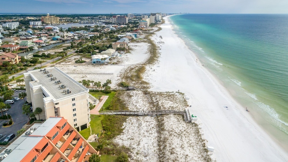 Destin On The Gulf 505 2 Bedroom Condo by RedAwning