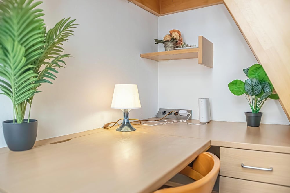 Bright Apartment Near Wiener Stadthalle