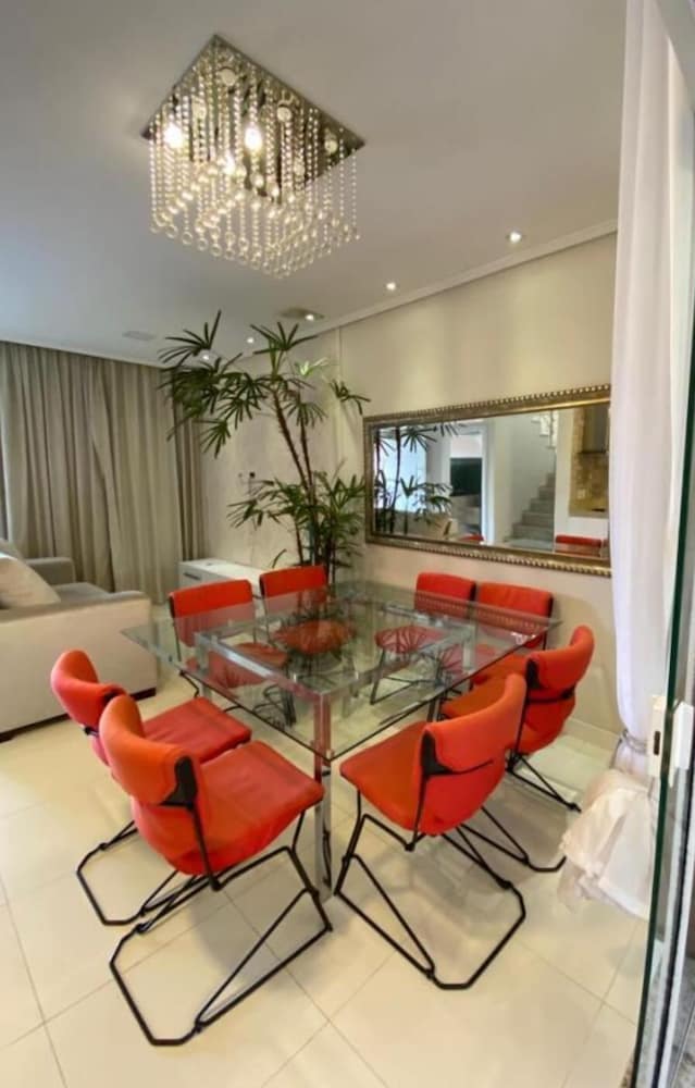 Sobrado 1 Suite 2 quartos AC 1km Shop JL