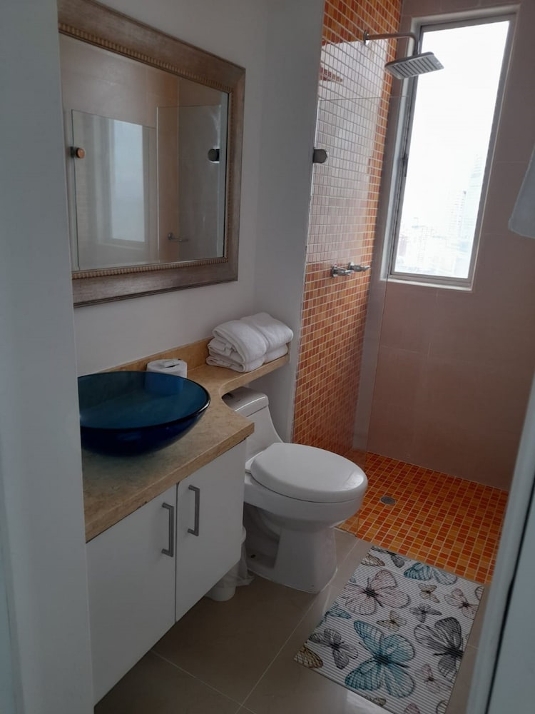 2P1-AL4 APARTAMENTO DE 2 ALC CON AIRE A.