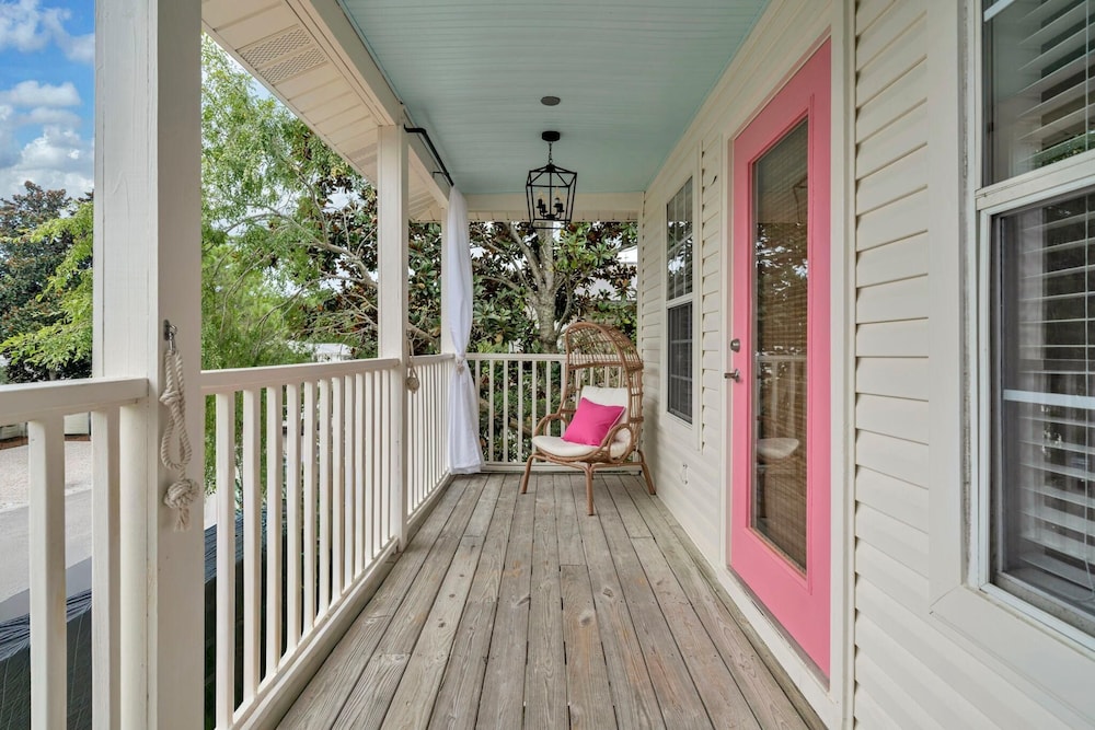 Milo's Beach Cottage
