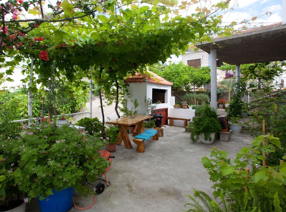 Apartments Toplak