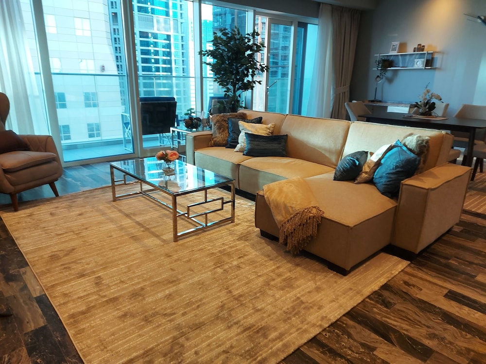 SuperHost - Fendi Apartment With Full Palm Jumeirah View