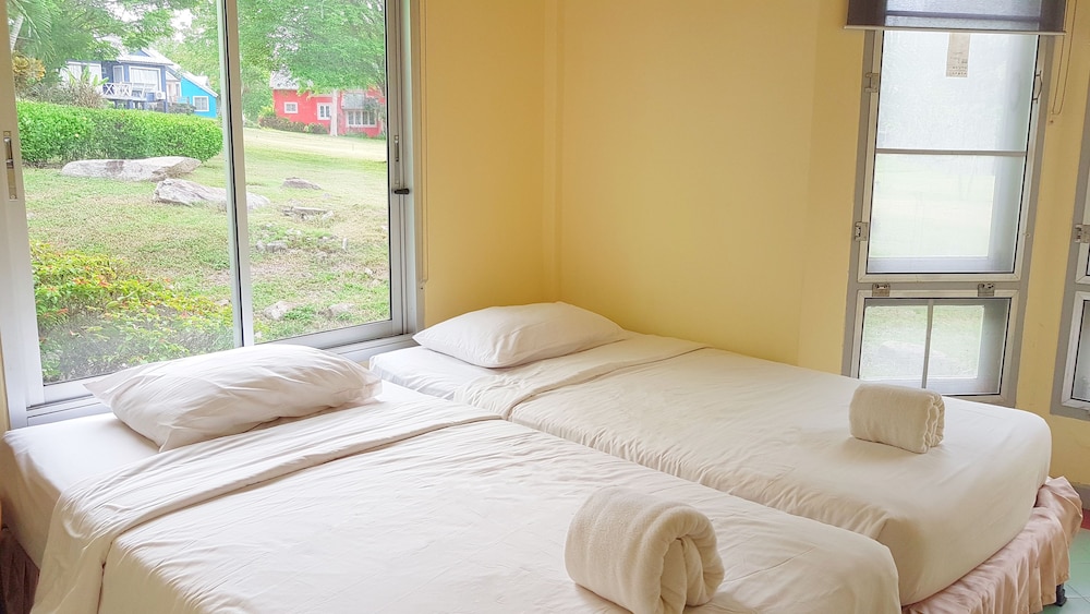 Brookside Valley Resort