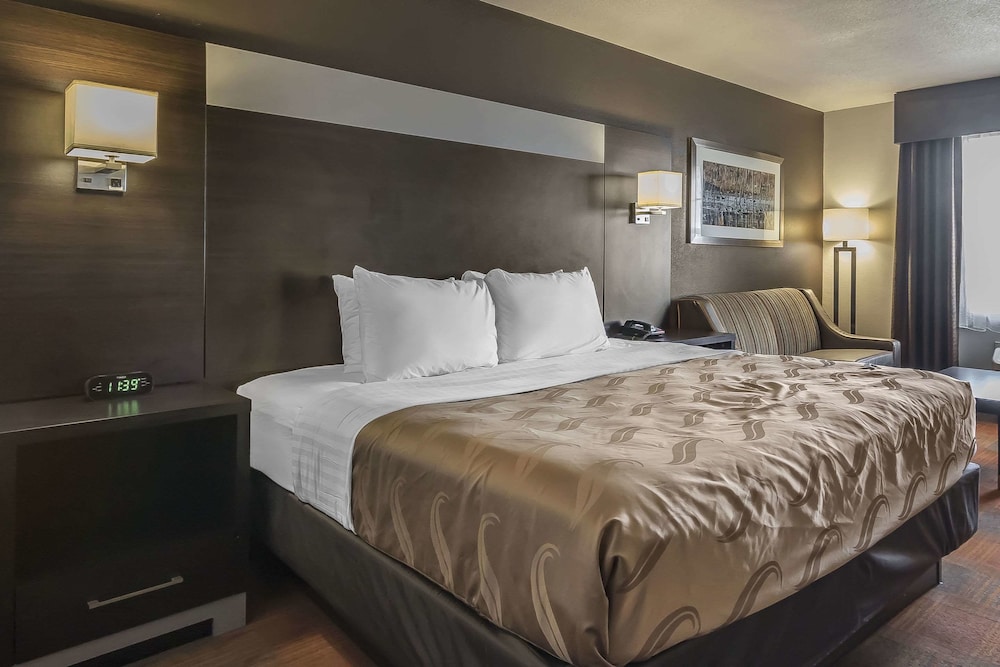 Quality Inn & Suites Stuttgart North