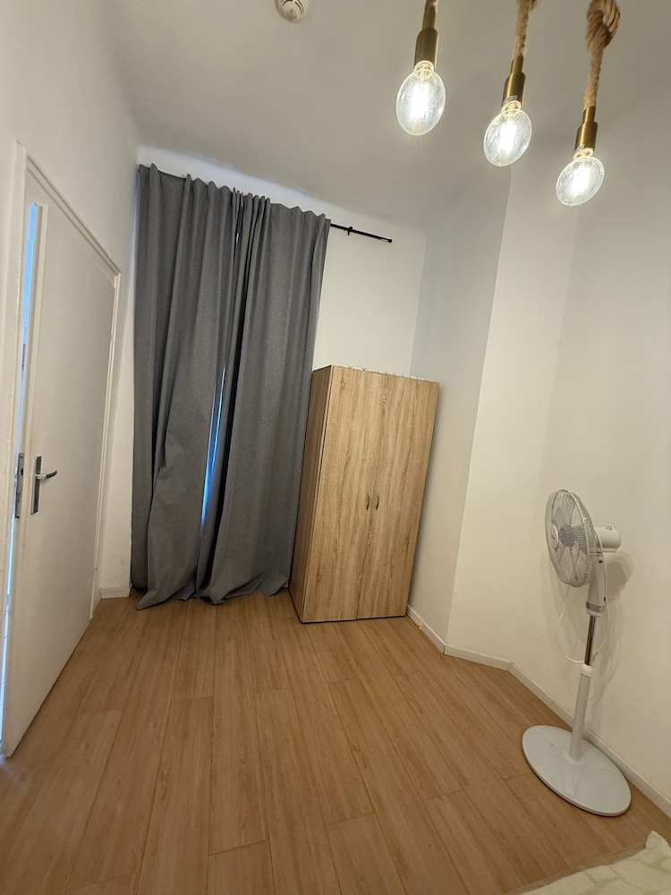 Smart 2BR Apt Close to Westbahnhof