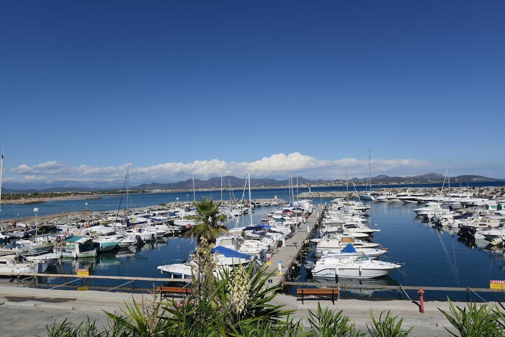 Frejus Vacations - La Petite Auberge - Property Image 11