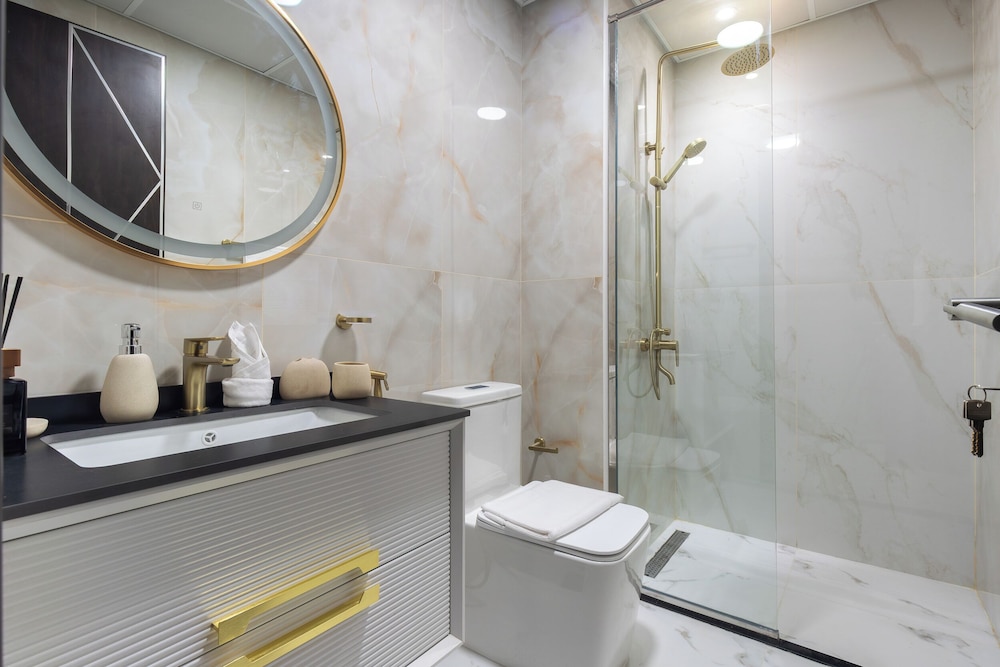 SIMPLY COMFORT Chic 3 Br Apartment with Private Pool
