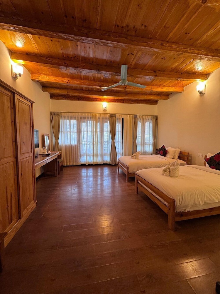 Punatsangchhu Cottages