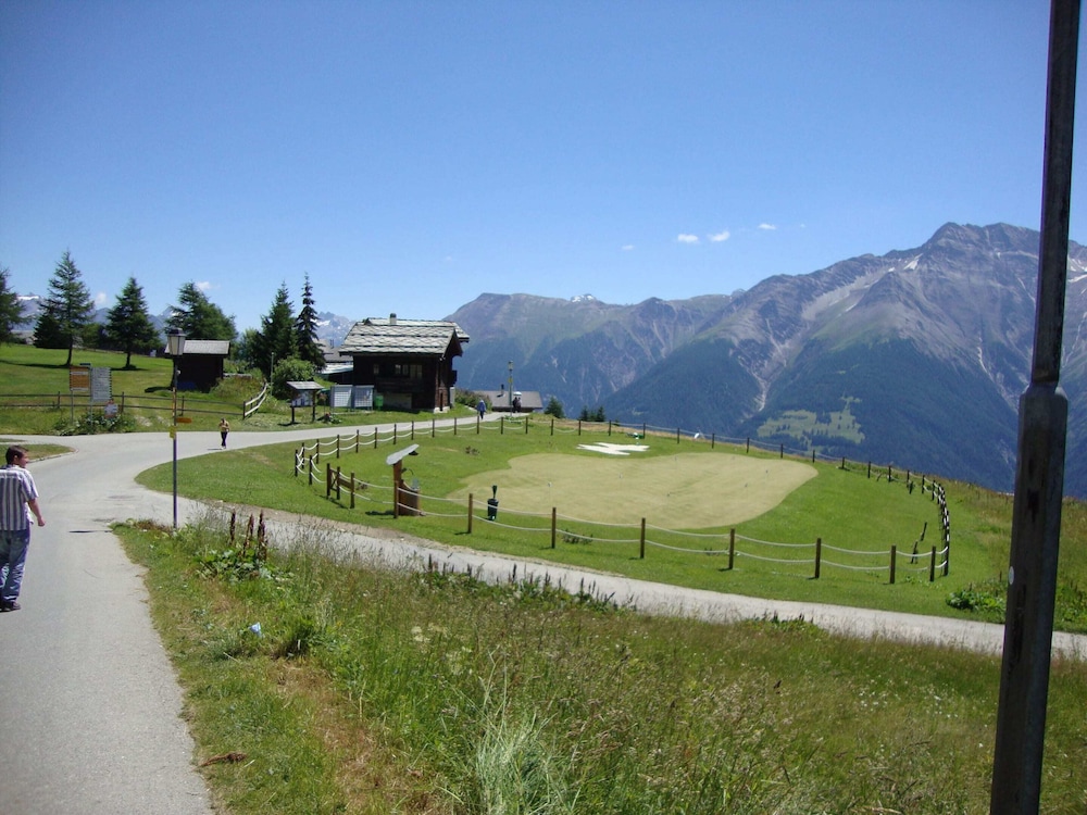 Comfy Apartment in Riederalp With Balcony view 5