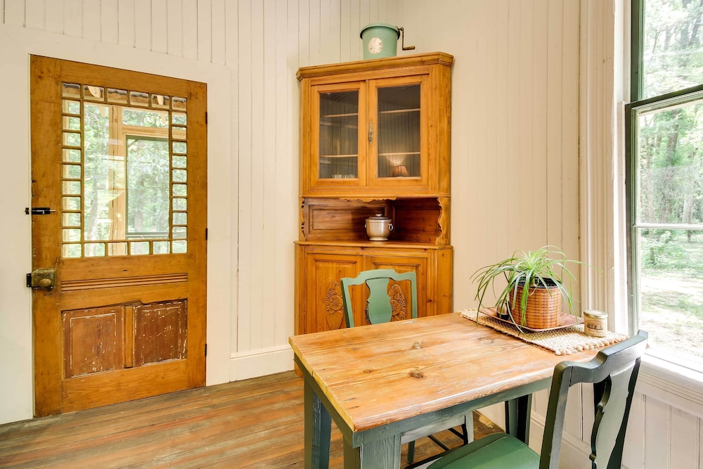 McComb Vacations - Historic Vacation Rental in Mccomb w/ River Access - Property Image 21