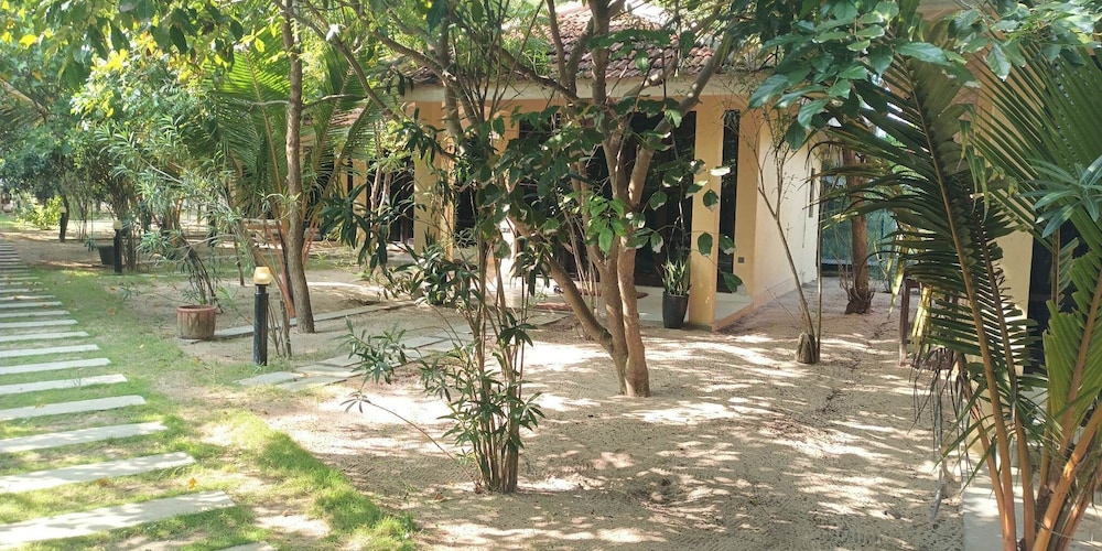 Nikara Beach Villas ArugamBay