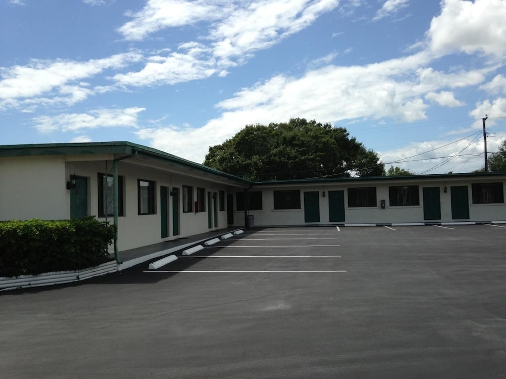 Economy Inn