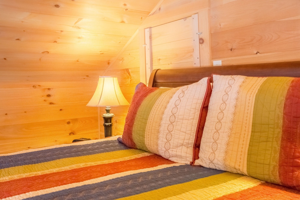 ADK Trail Inn