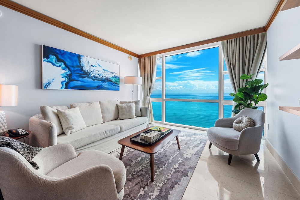 Luxury Vacation Rentals at Carillon Wellness Resort by LRMB