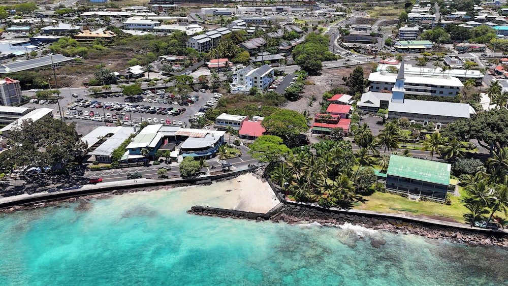 Kalanikai 118 Highly Walkable!