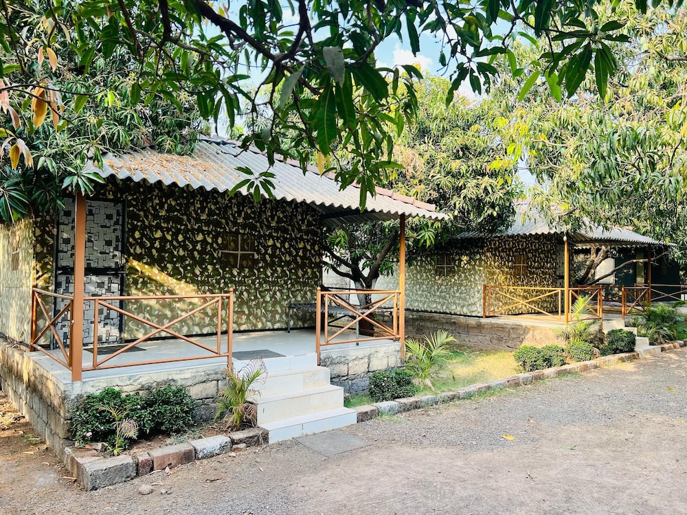 Krishna Farm House And Resort