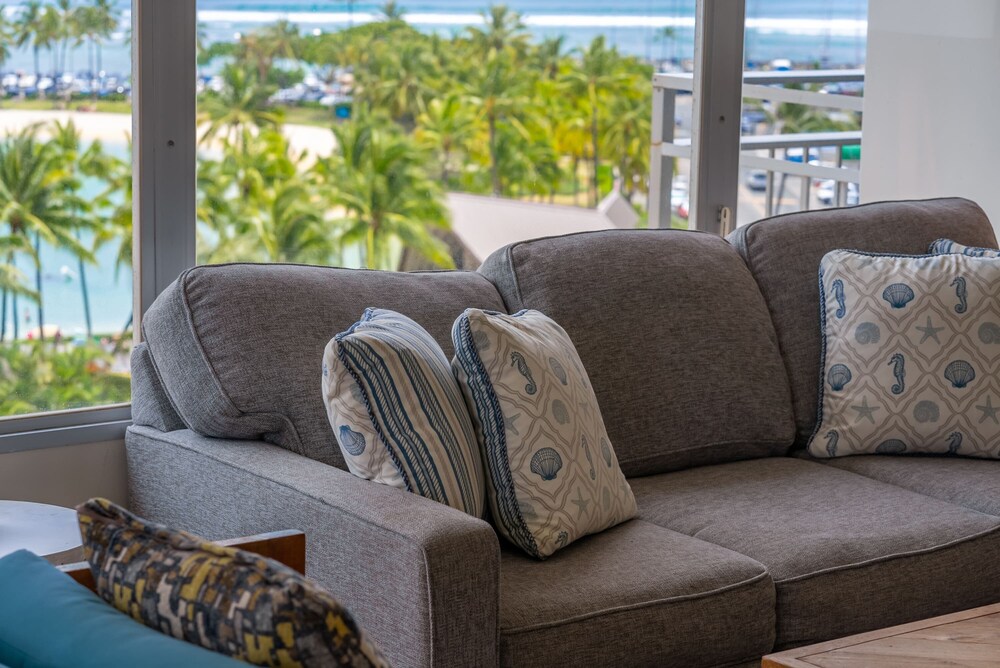 @ Marbella Lane - Cozy 2BR w/ Amazing Ocean Views