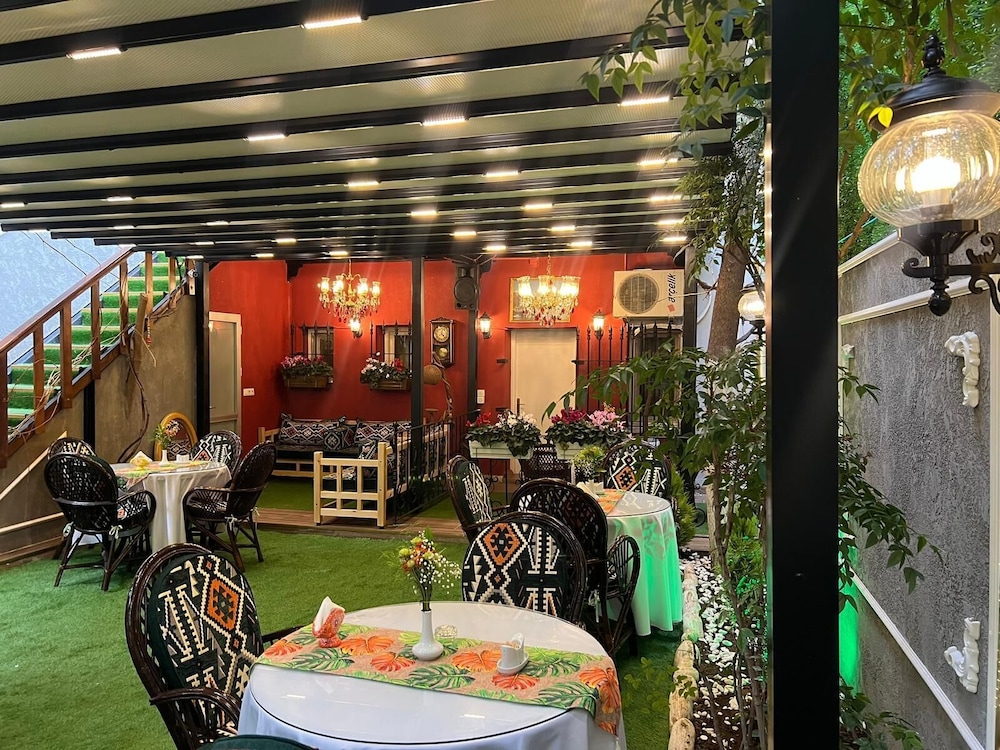 Moda Suit - Image 18