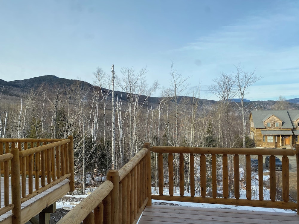 Spacious Sugarloaf Condo