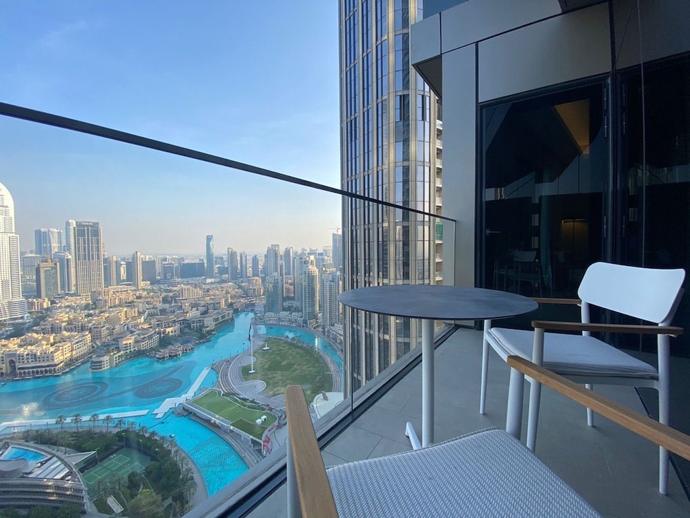 Deluxe 2BR Burj Khalifa & Fountain View
