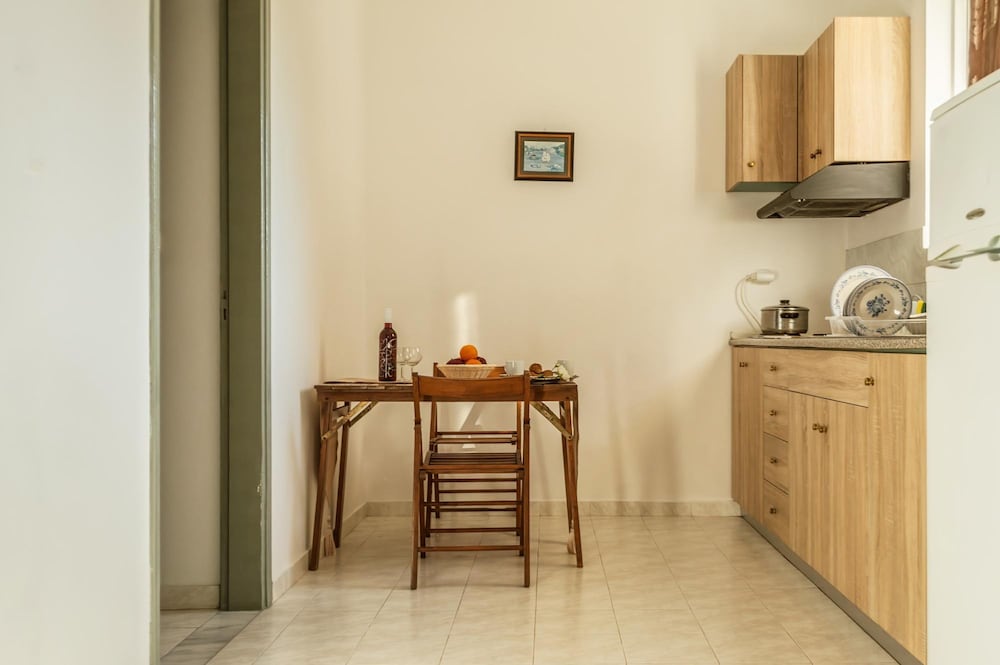 Lefteris APT Near Ialysos Beach photo 4