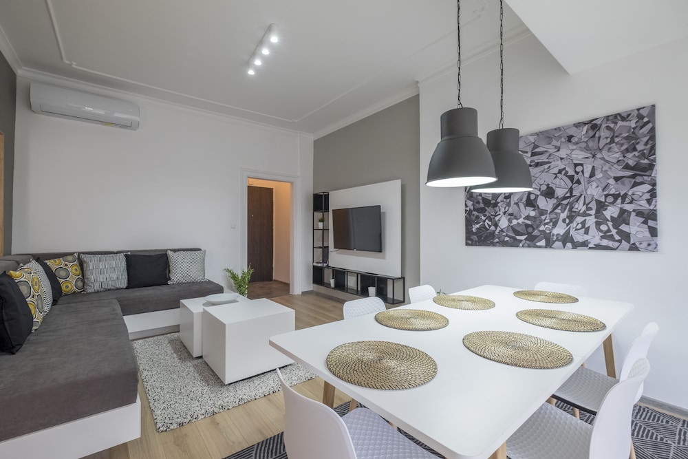 Stylish 2 BR Home in Center of Sofia