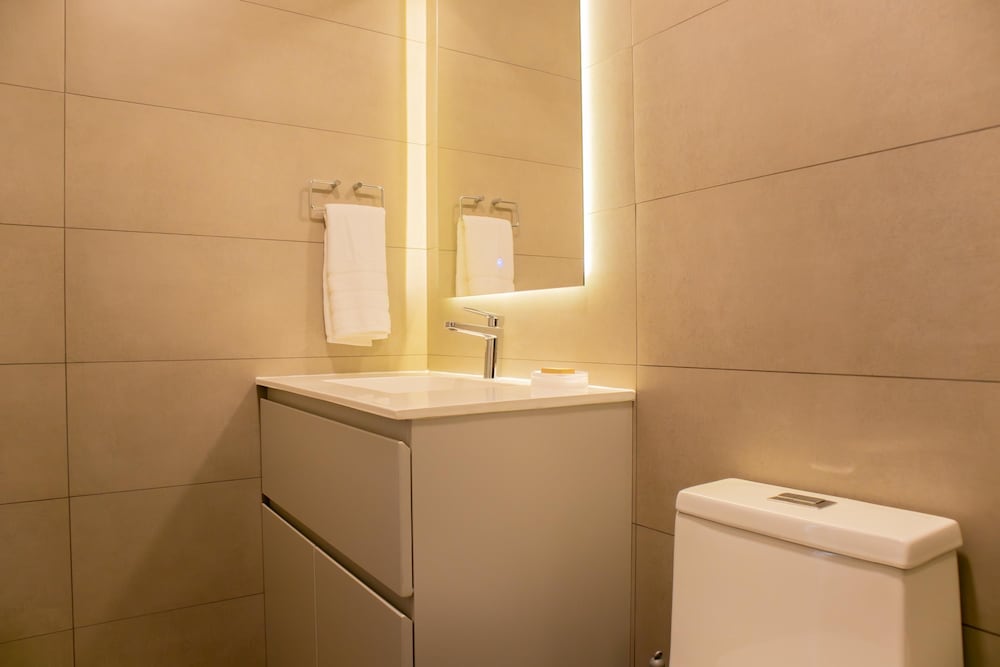 w Comfortable 2BR Stay in Miraflores