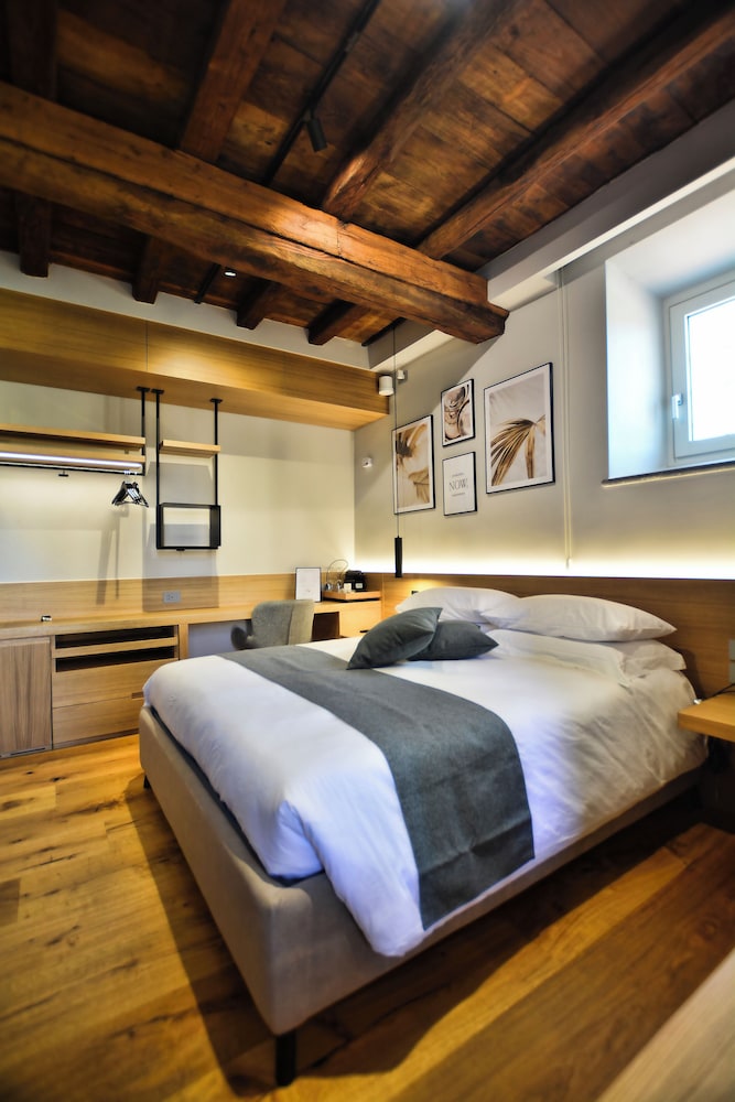 Corte Sospesa Guest House & Spa