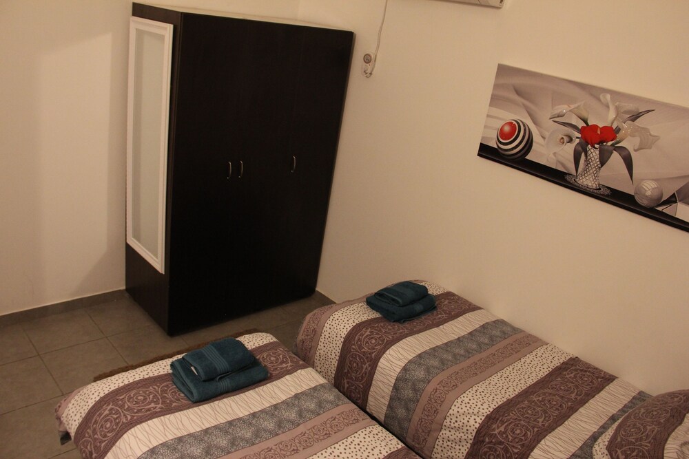 The Rashbi studio apartments view 4