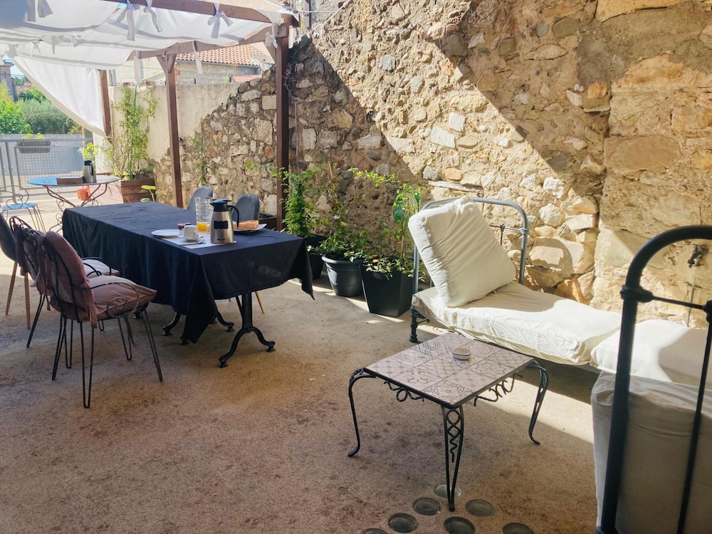 Casa Cessenon view 3