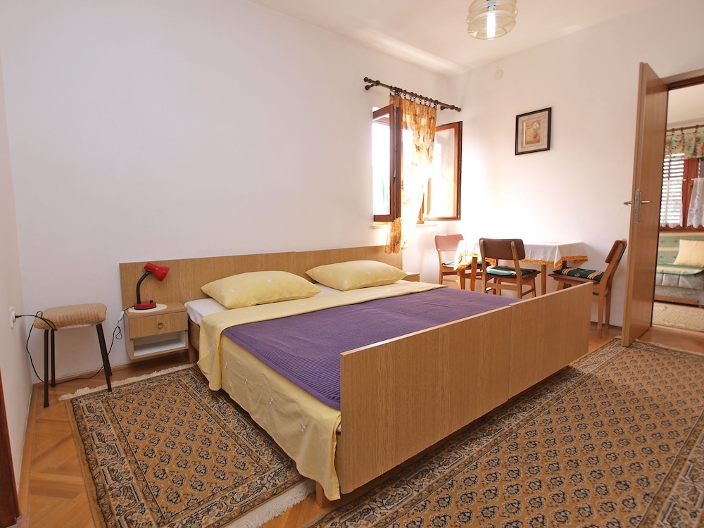 Apartment Ana 1068