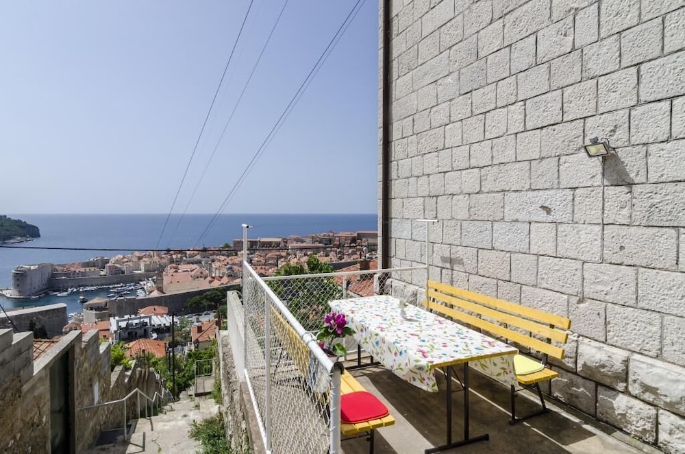 Ploce Apartments - Mama's