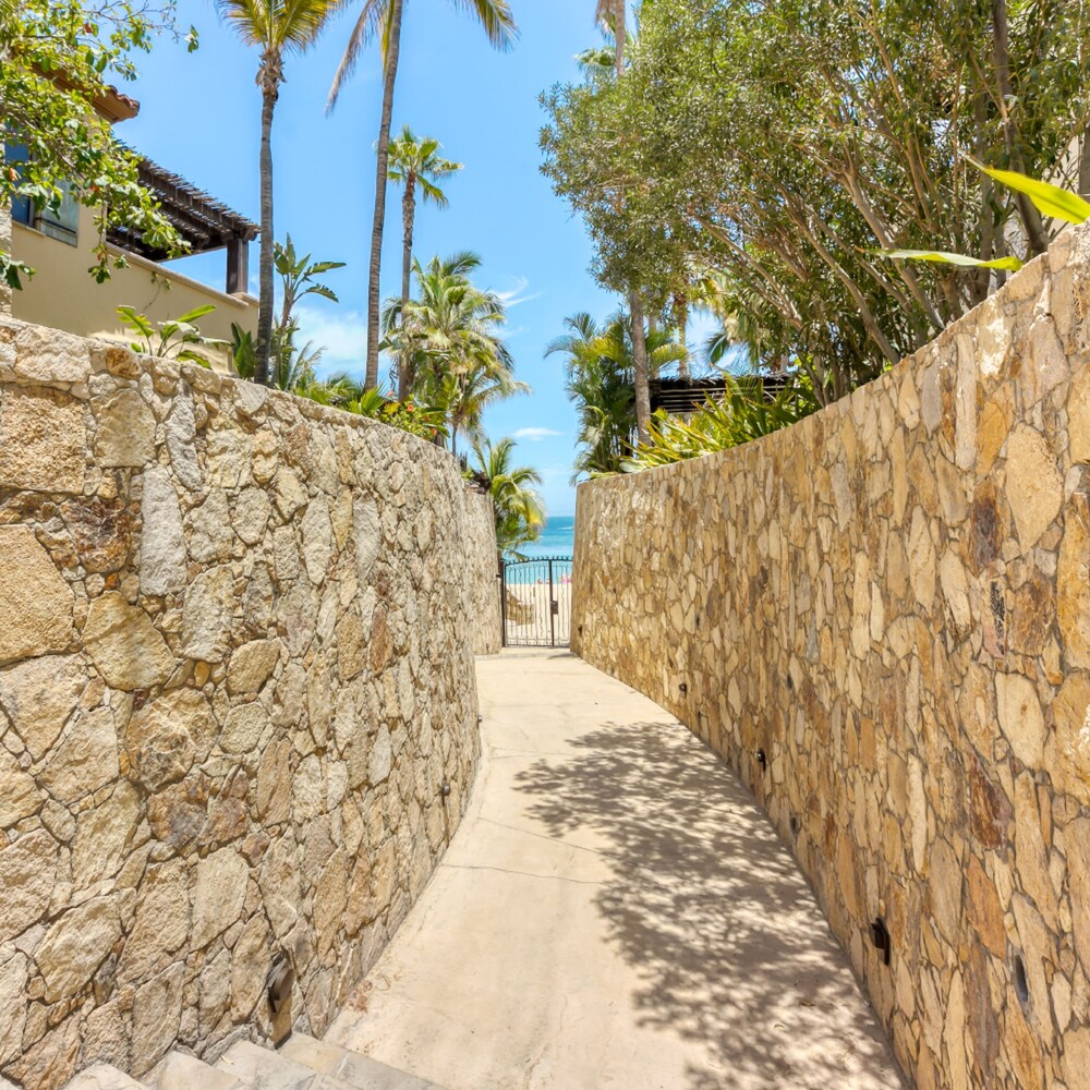 Hacienda Tranquila in Cabo San Lucas