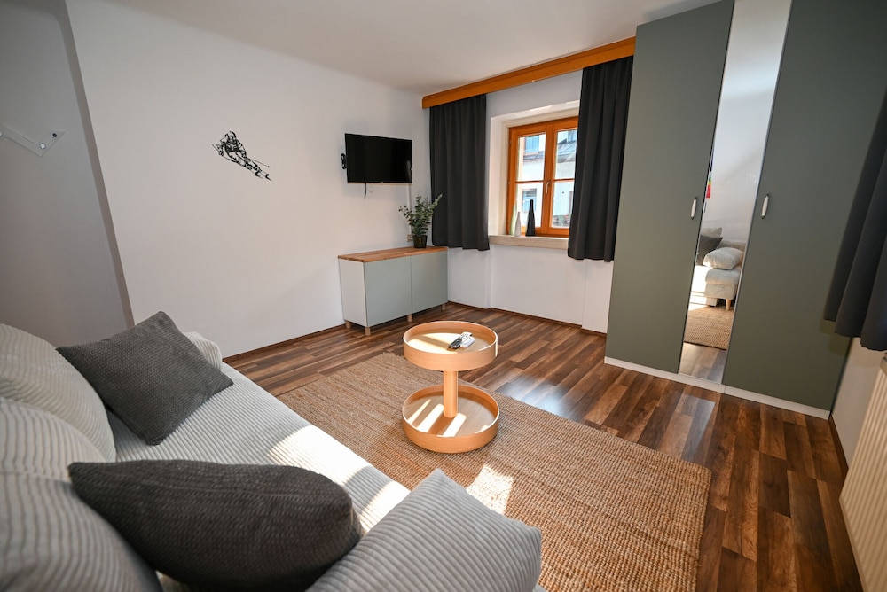Schmitten 27 - Apartment 10 200m From ski Lift