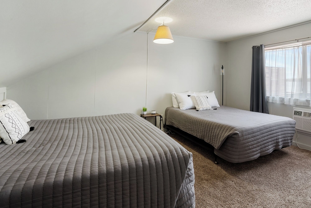 Cadillac Vacations - Fife Lake Lodge - Property Image 2